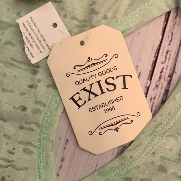 NWT Good Vibes Razorback tank. Size L - Picture 3 of 5